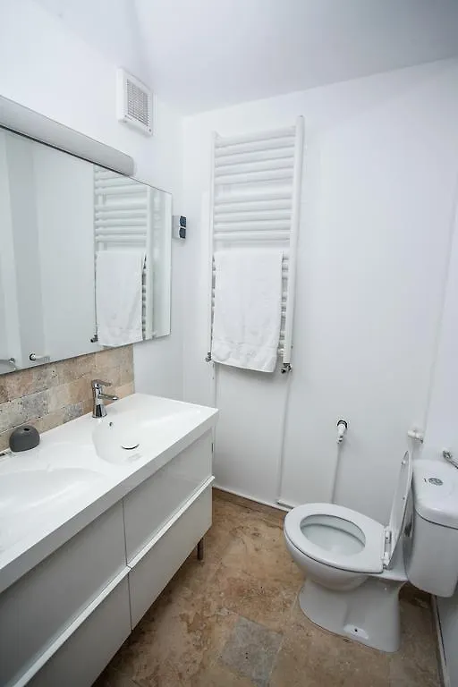 City Center Oasis Apartment Bucharest 0*,